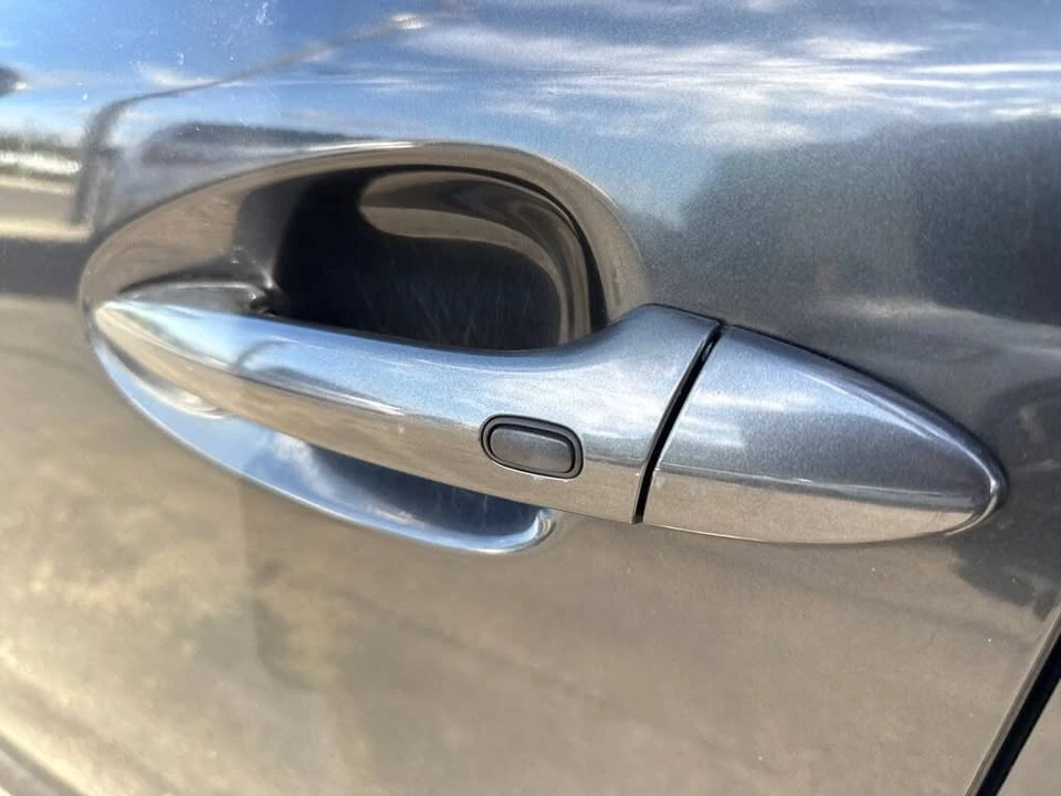 2011 Lexus IS 2nd Gen - Image 16 of 20