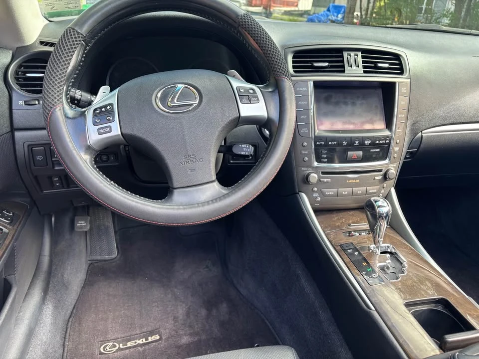 2011 Lexus IS 2nd Gen - Image 9 of 20