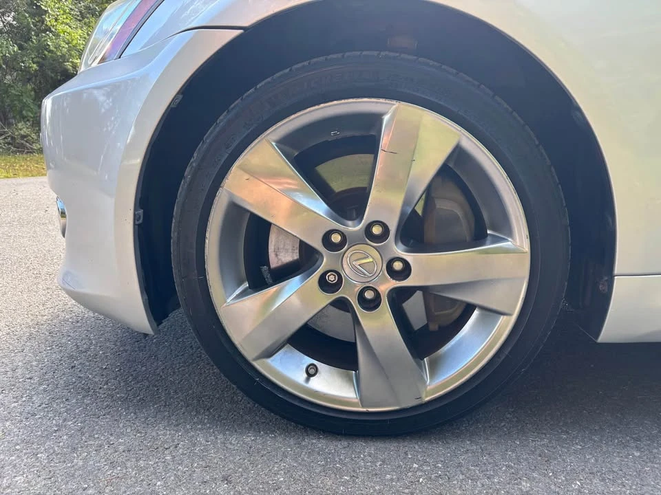 2011 Lexus IS 2nd Gen - Image 16 of 20
