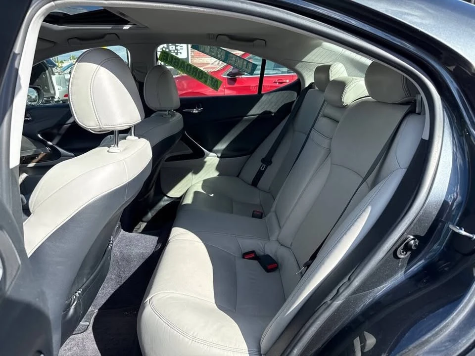 2011 Lexus IS 2nd Gen - Image 18 of 20