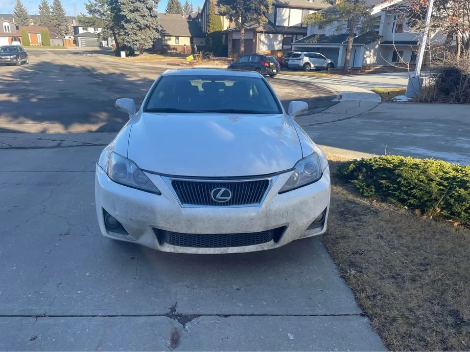 2011 Lexus IS 2nd Gen - Image 4 of 4