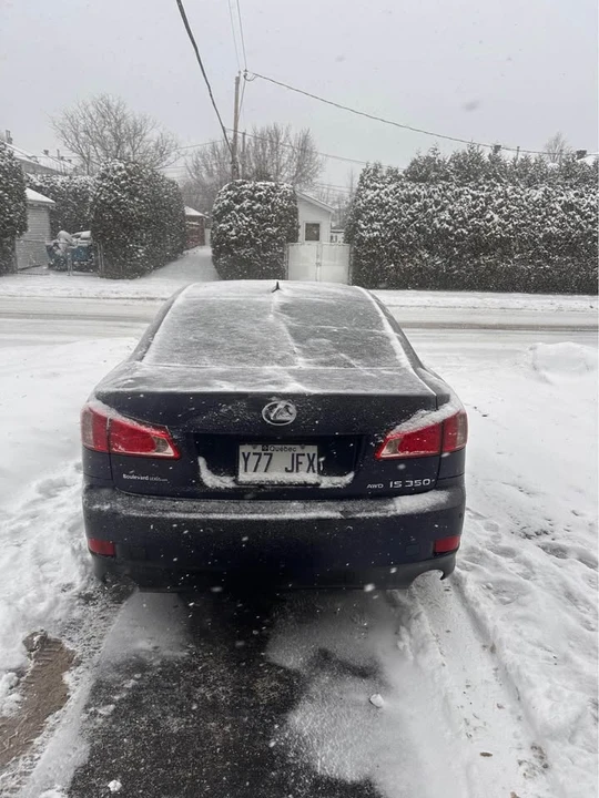 2011 Lexus IS 2nd Gen - Image 3 of 3