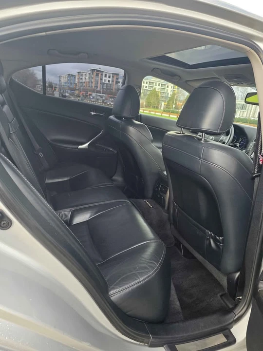 2011 Lexus IS 2nd Gen - Image 11 of 20