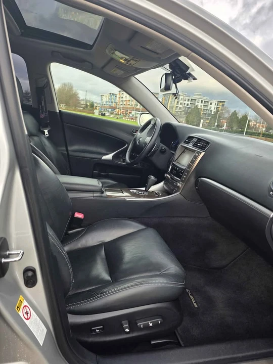 2011 Lexus IS 2nd Gen - Image 10 of 20