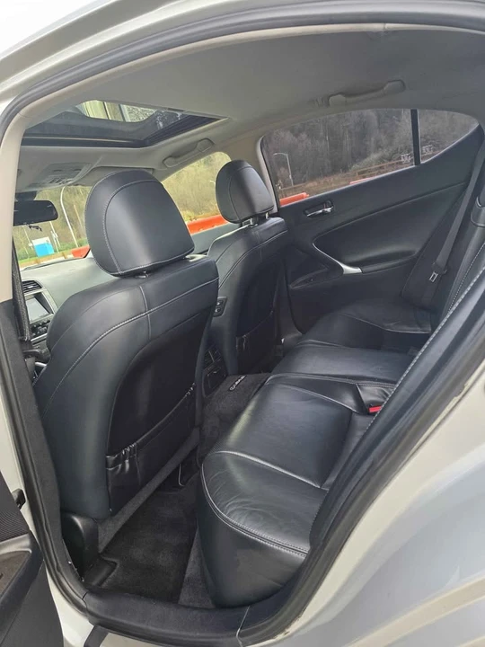 2011 Lexus IS 2nd Gen - Image 13 of 20
