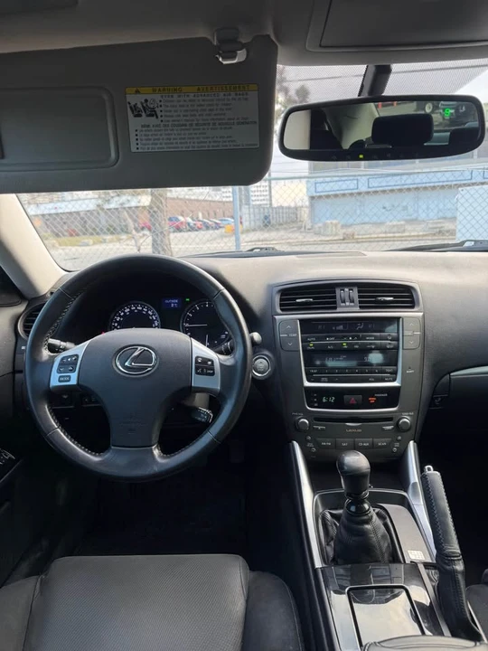 2011 Lexus IS 2nd Gen - Image 16 of 20
