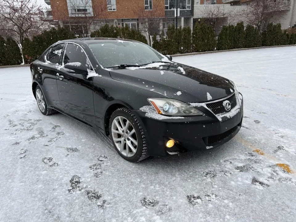 2011 Lexus IS 2nd Gen - Image 9 of 18