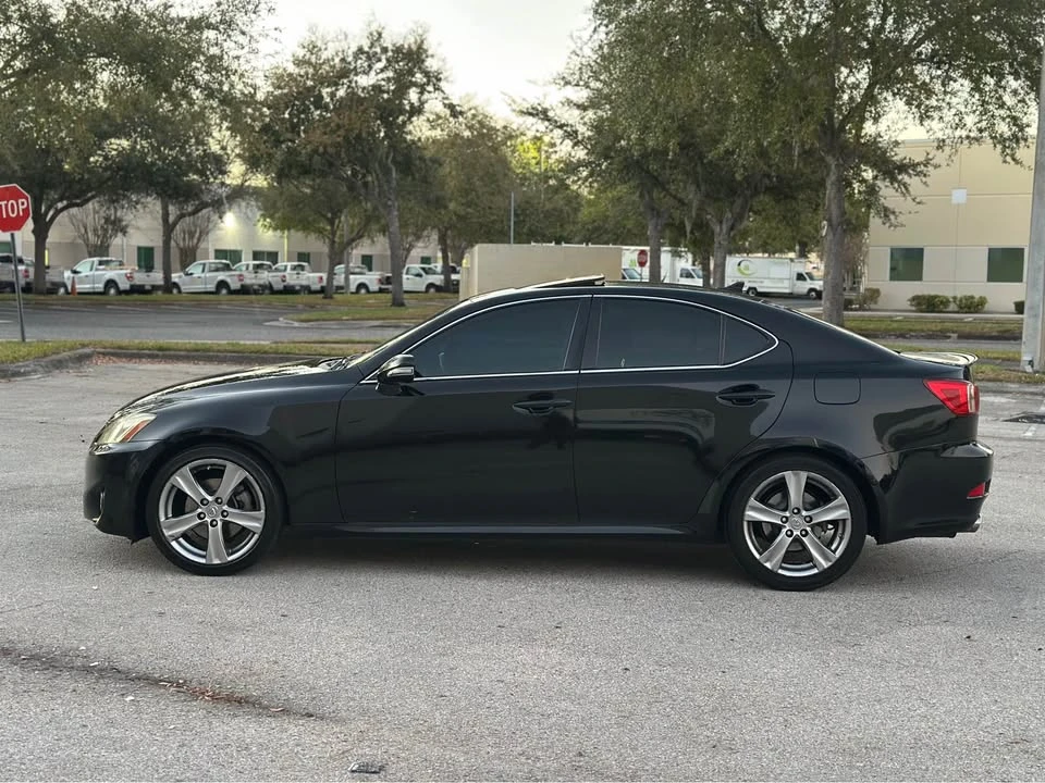2011 Lexus IS 2nd Gen - Image 8 of 20
