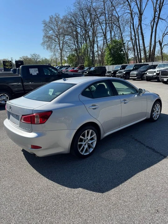 2011 Lexus IS 2nd Gen - Image 11 of 17