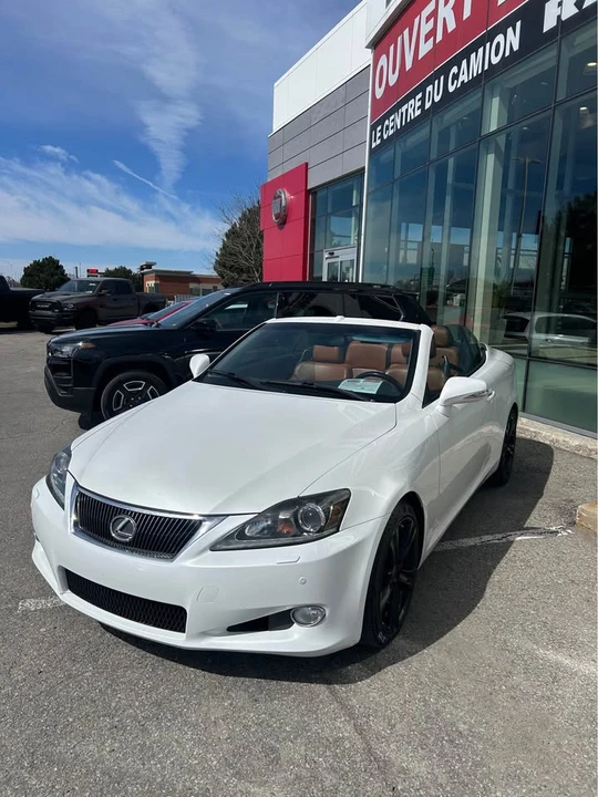 2011 Lexus IS 2nd Gen - Image 2 of 8