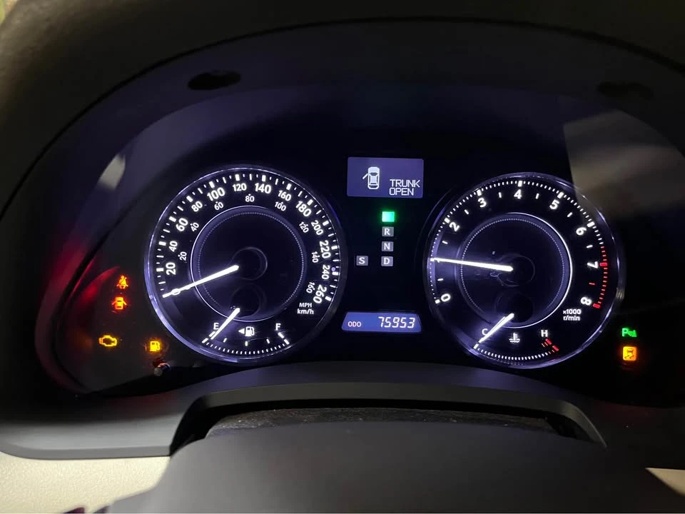 2011 Lexus IS 2nd Gen - Image 5 of 5