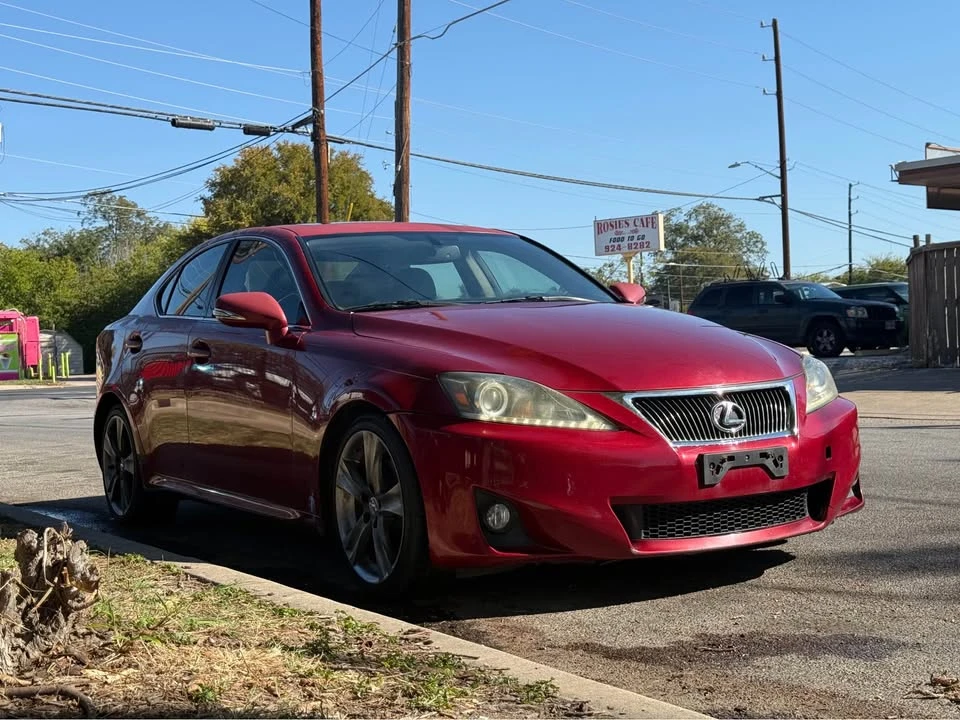 2011 Lexus IS 2nd Gen - Image 9 of 15