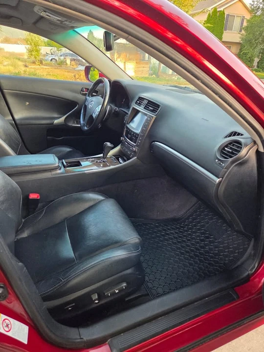 2011 Lexus IS 2nd Gen - Image 5 of 9