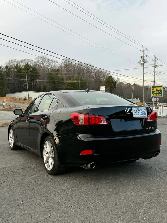 2011 Lexus IS 2nd Gen - Image 4 of 12