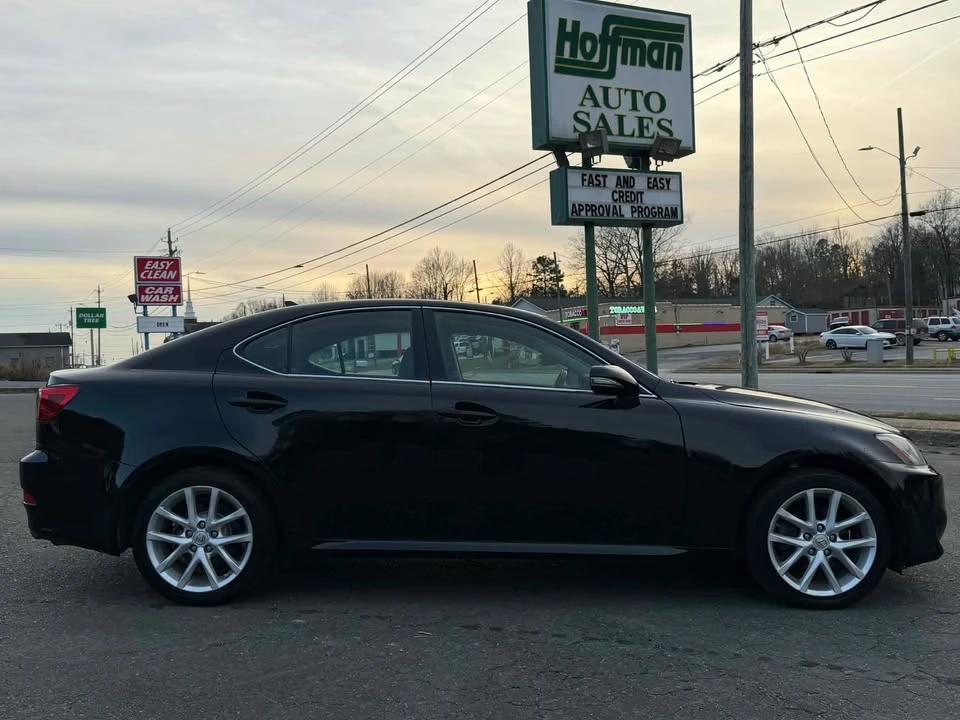 2011 Lexus IS 2nd Gen - Image 7 of 12