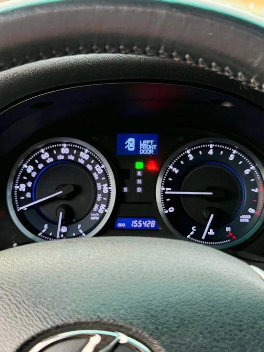 2011 Lexus IS 2nd Gen - Image 11 of 12