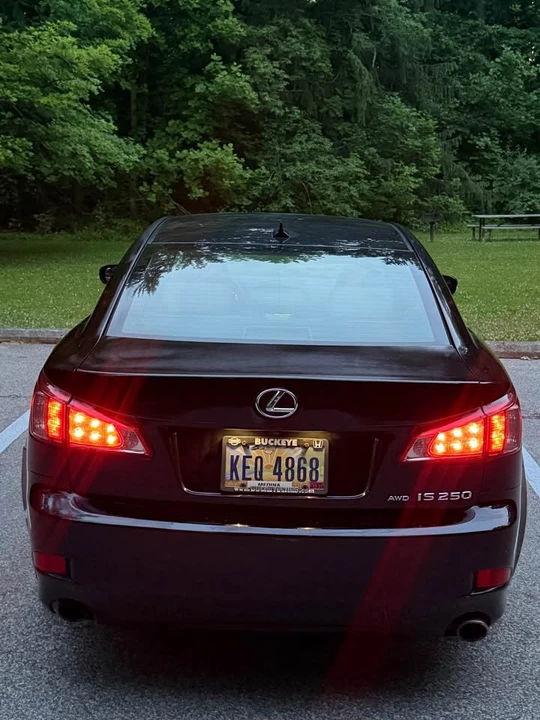 2011 Lexus IS 2nd Gen - Image 3 of 8