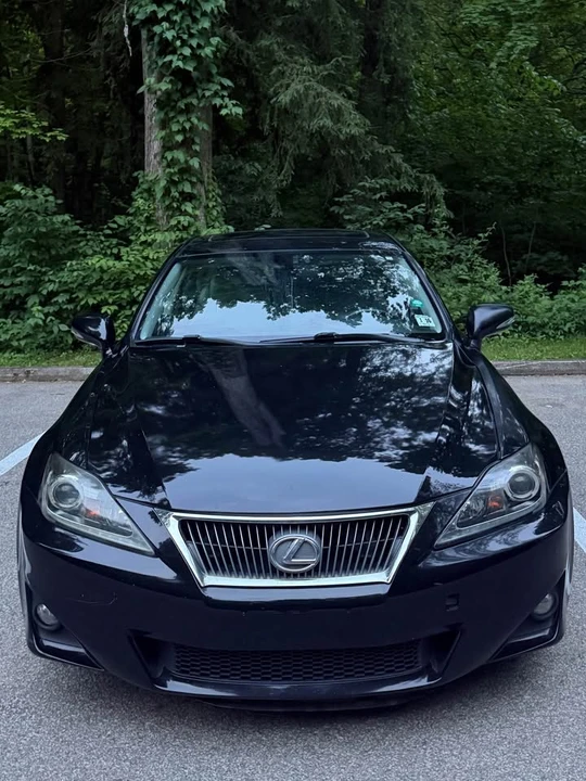 2011 Lexus IS 2nd Gen - Image 2 of 8
