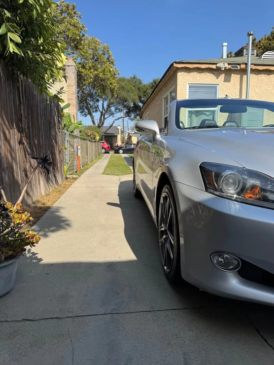 2011 Lexus IS 2nd Gen - Image 9 of 11