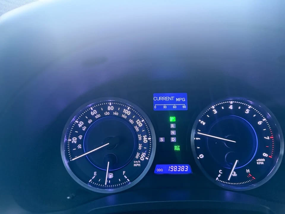 2011 Lexus IS 2nd Gen - Image 16 of 18
