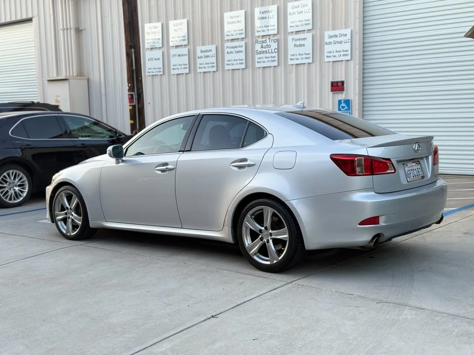 2011 Lexus IS 2nd Gen - Image 7 of 18