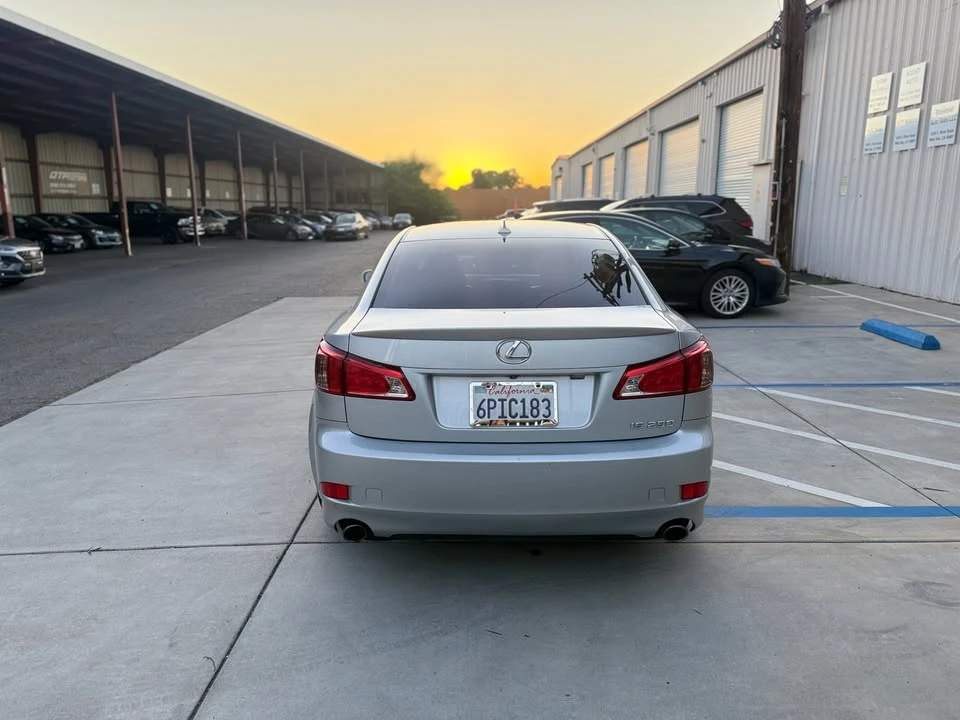 2011 Lexus IS 2nd Gen - Image 6 of 18