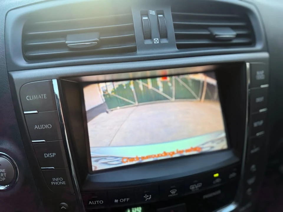 2011 Lexus IS 2nd Gen - Image 17 of 18