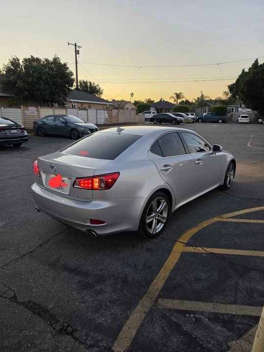 2011 Lexus IS 2nd Gen - Image 4 of 11