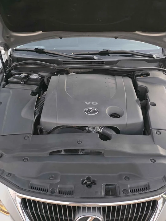 2011 Lexus IS 2nd Gen - Image 10 of 11