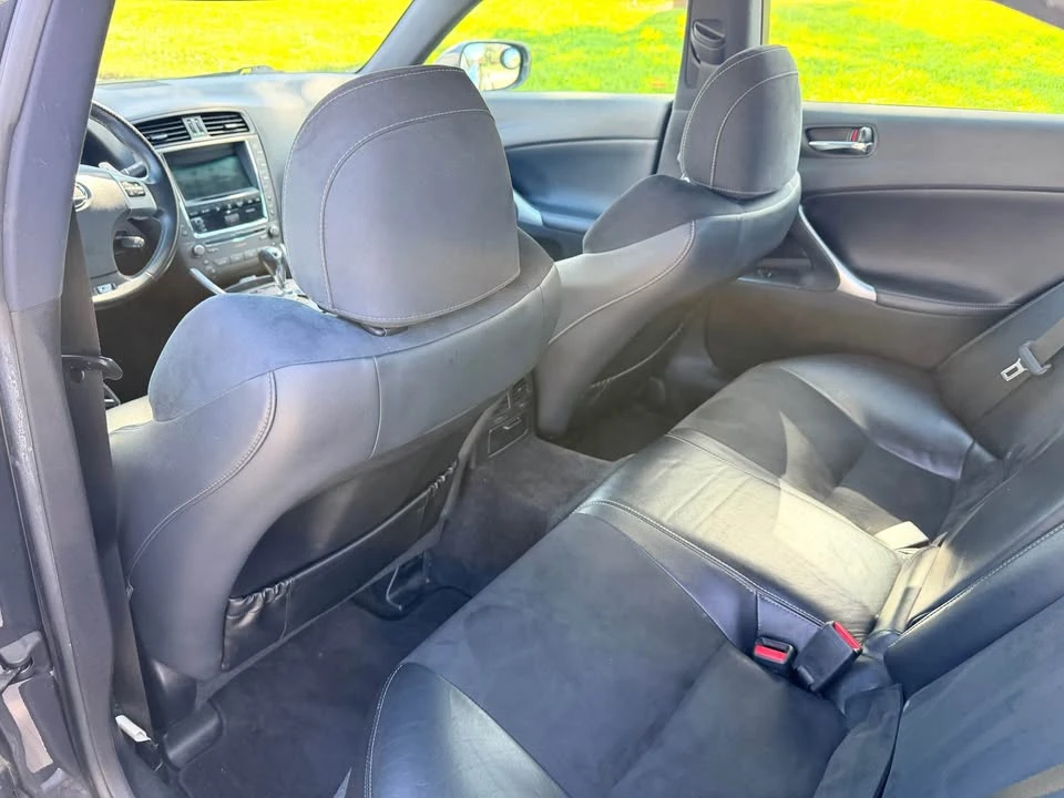 2011 Lexus IS 2nd Gen - Image 11 of 18