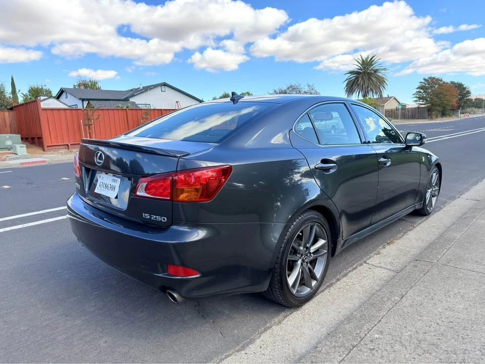 2011 Lexus IS 2nd Gen - Image 14 of 18