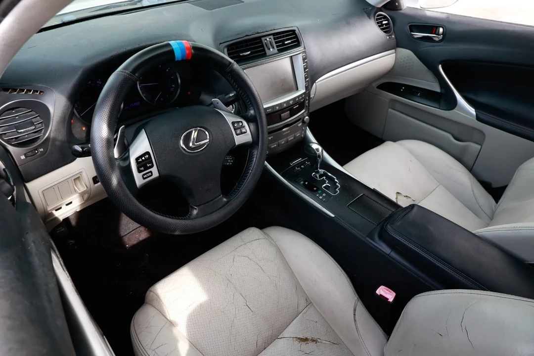 2011 Lexus IS 2nd Gen - Image 4 of 12