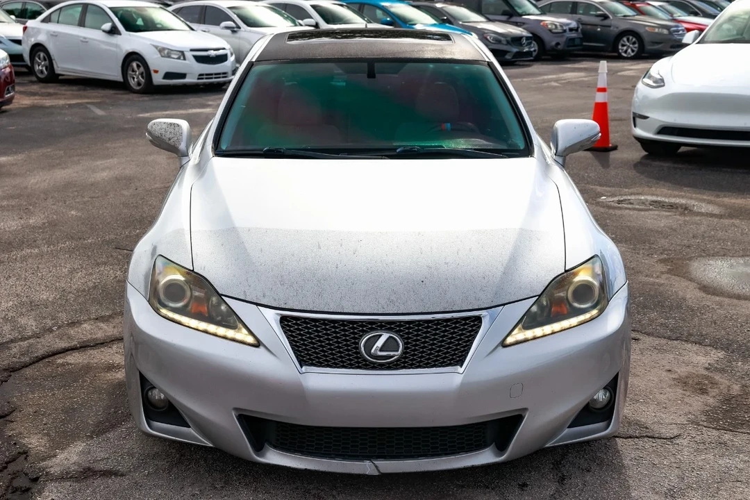 2011 Lexus IS 2nd Gen - Image 19 of 21