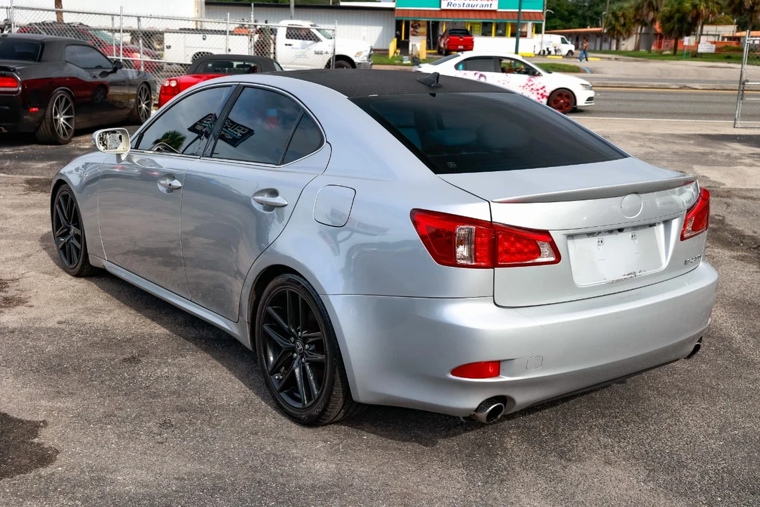 2011 Lexus IS 2nd Gen - Image 5 of 12