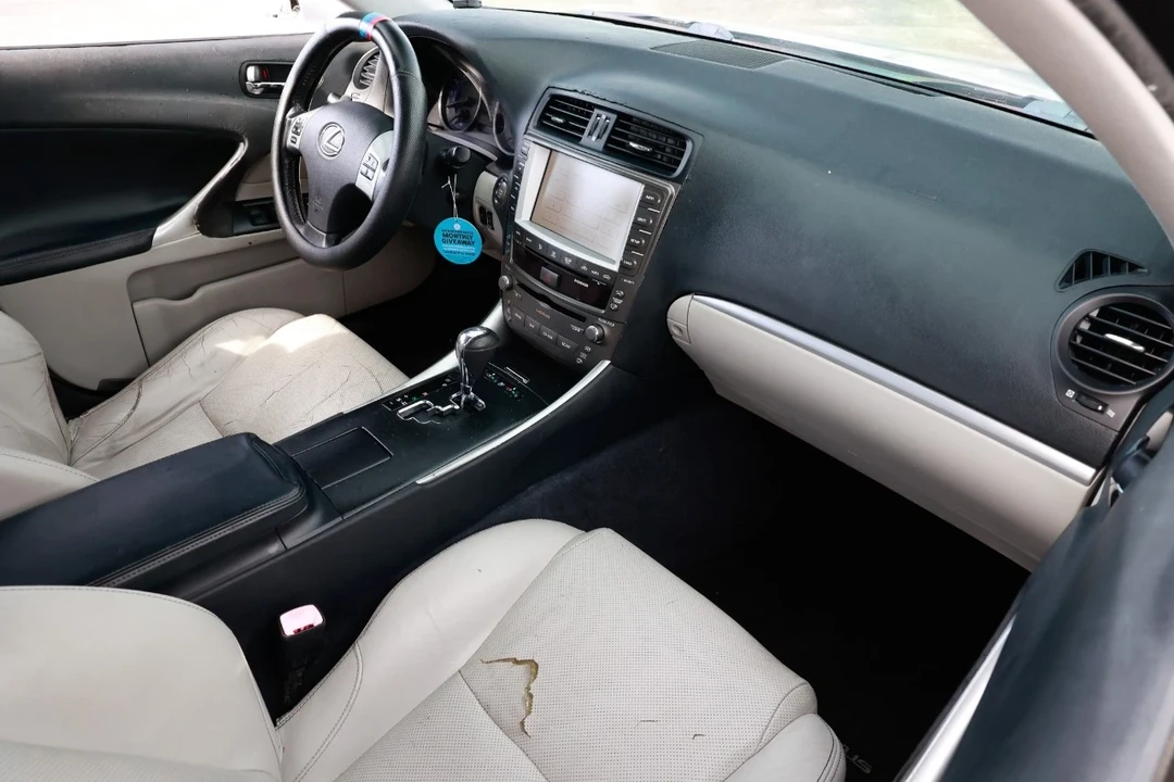 2011 Lexus IS 2nd Gen - Image 16 of 21