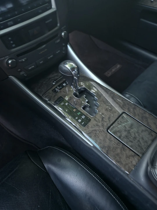2011 Lexus IS 2nd Gen - Image 8 of 13