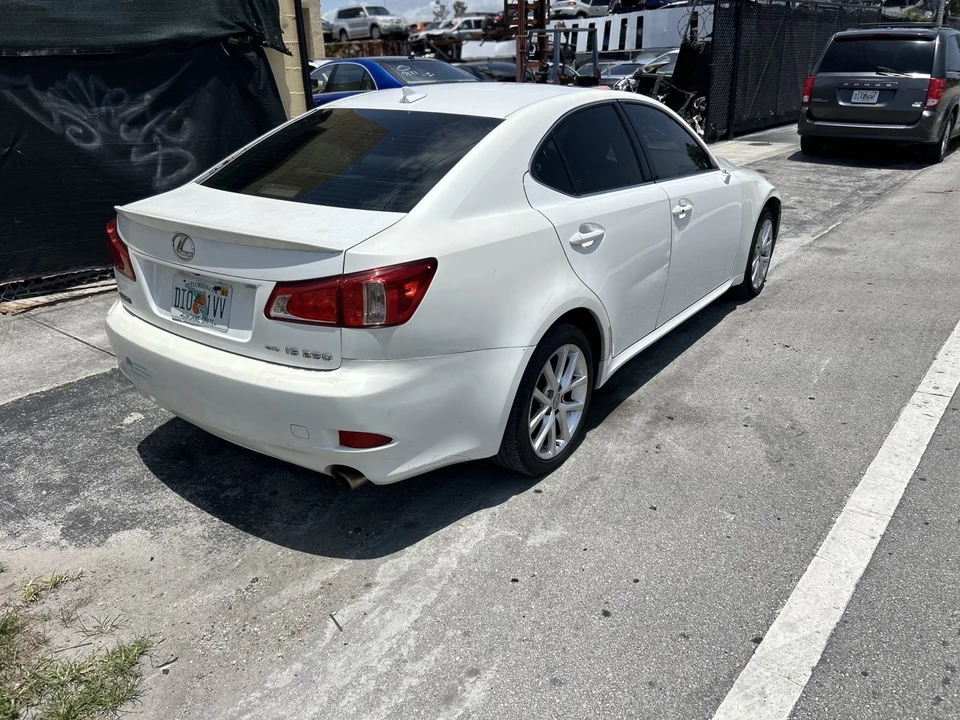 2011 Lexus IS 2nd Gen - Image 7 of 12