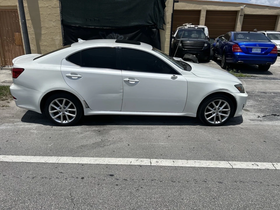 2011 Lexus IS 2nd Gen - Image 6 of 12