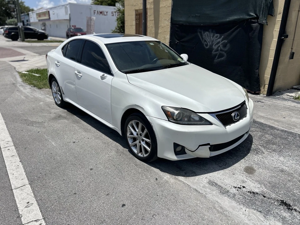 2011 Lexus IS 2nd Gen - Image 5 of 12