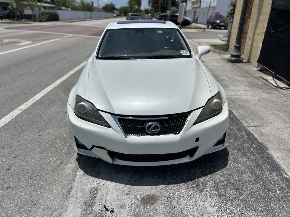 2011 Lexus IS 2nd Gen - Image 4 of 12