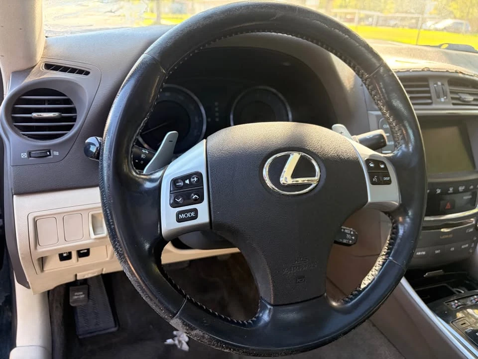 2011 Lexus IS 2nd Gen - Image 11 of 16