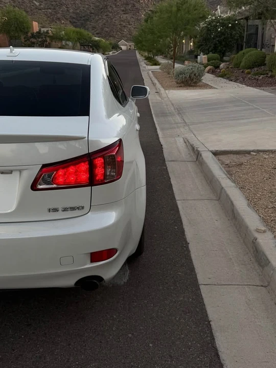 2011 Lexus IS 2nd Gen - Image 8 of 20