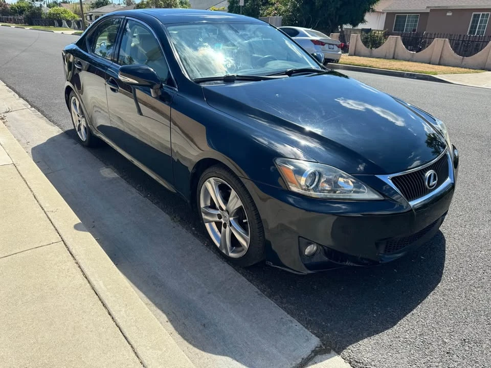 2011 Lexus IS 2nd Gen - Image 5 of 9