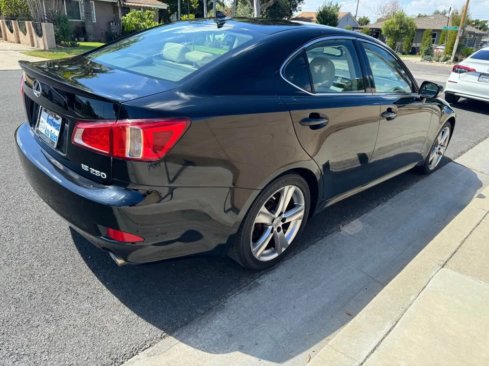 2011 Lexus IS 2nd Gen - Image 4 of 9