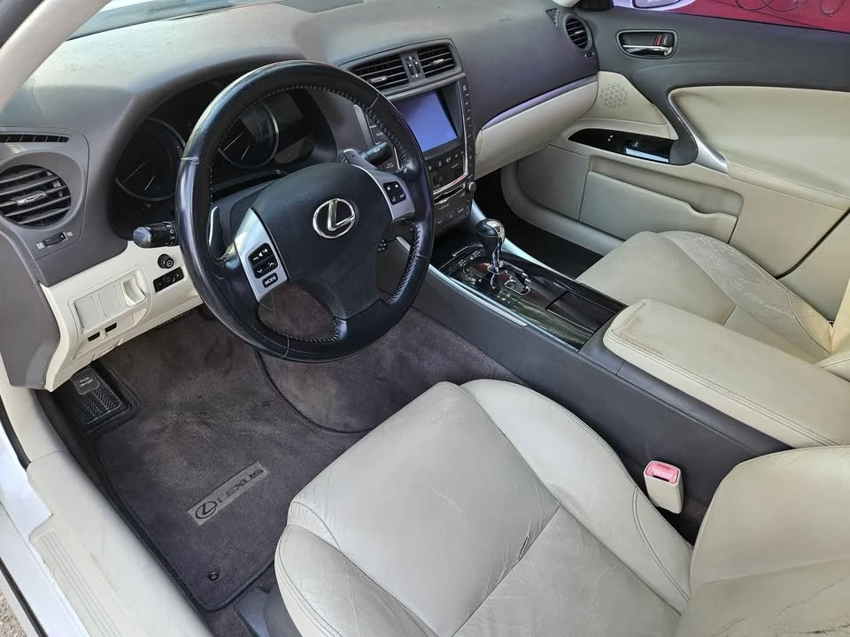 2011 Lexus IS 2nd Gen - Image 5 of 7