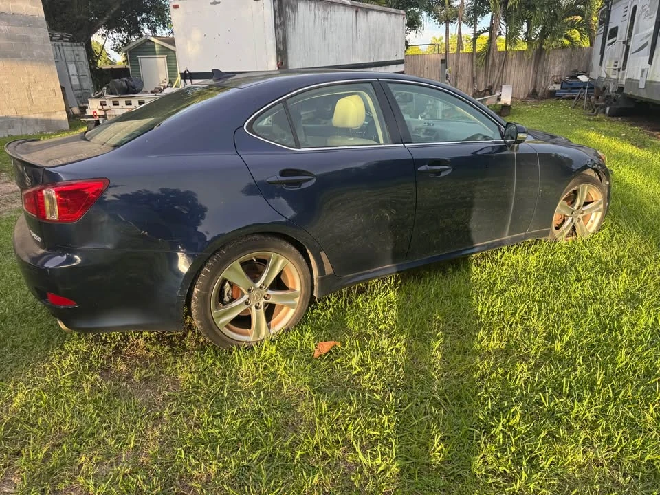 2011 Lexus IS 2nd Gen - Image 2 of 4