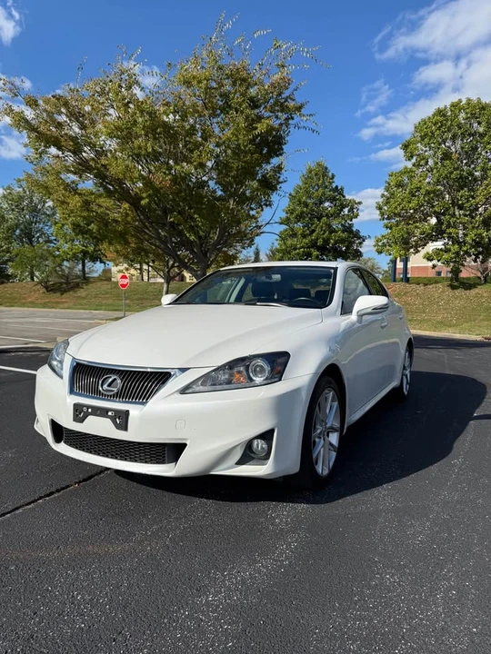 2011 Lexus IS 2nd Gen - Image 2 of 18