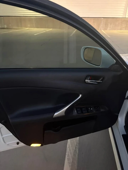 2011 Lexus IS 2nd Gen - Image 13 of 20
