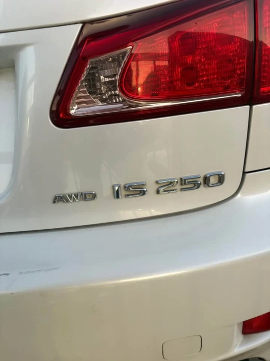 2011 Lexus IS 2nd Gen - Image 5 of 20