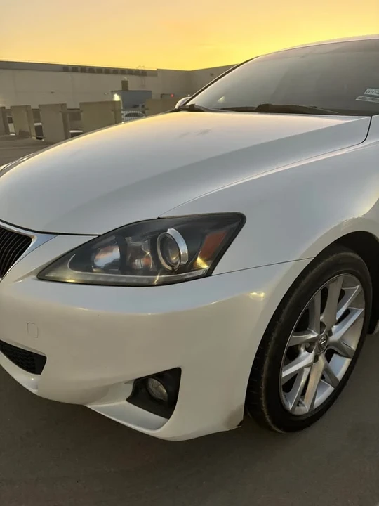 2011 Lexus IS 2nd Gen - Image 18 of 20